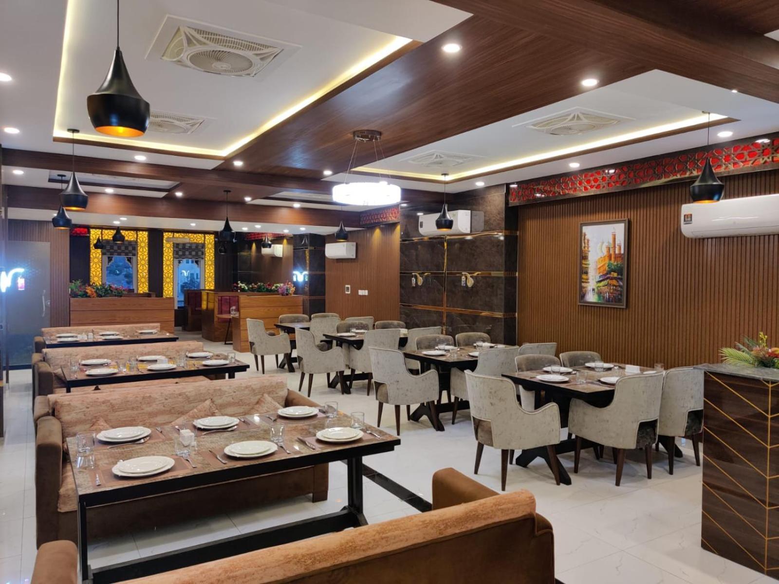 Hotel Croydon International Rawalpindi Buitenkant foto