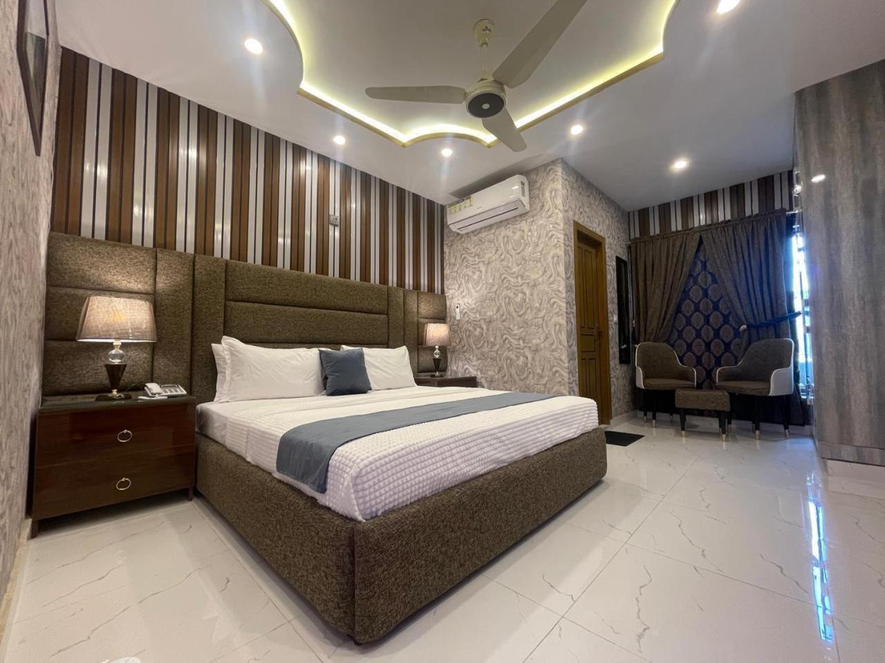 Hotel Croydon International Rawalpindi Buitenkant foto